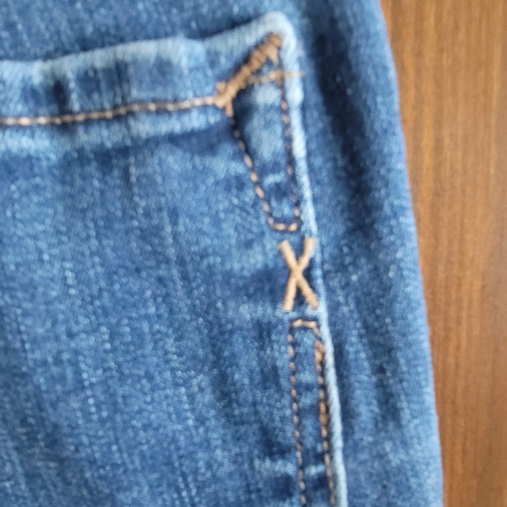 Express High Rise Button-Fly Jeans in Blue - Picture 4 of 6